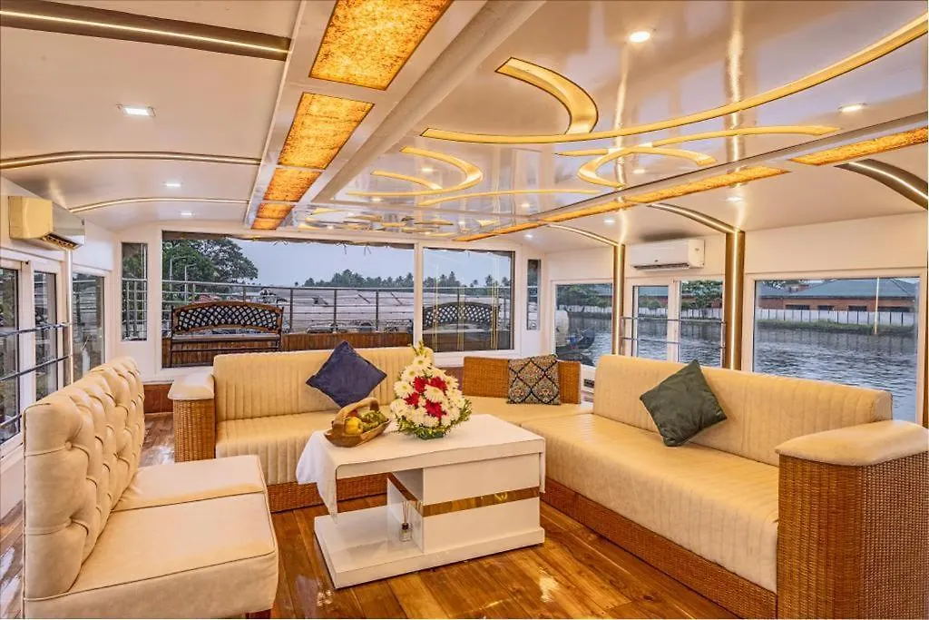 Botel Luxury Boathouse Hotel Alappuzha